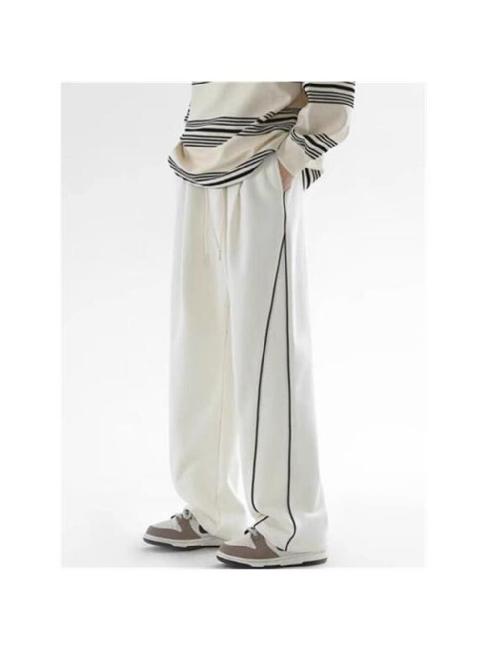 Men's Plus Size Relaxed Fit Side Stripe Pants - Picture 4 of 5